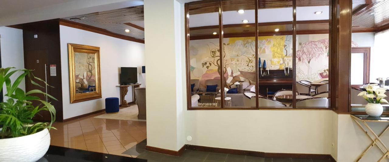 Hotel Eden ルゾ エクステリア 写真
