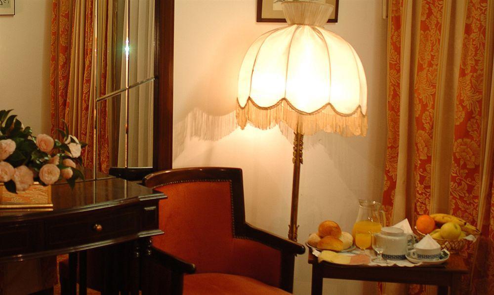 Hotel Eden ルゾ エクステリア 写真