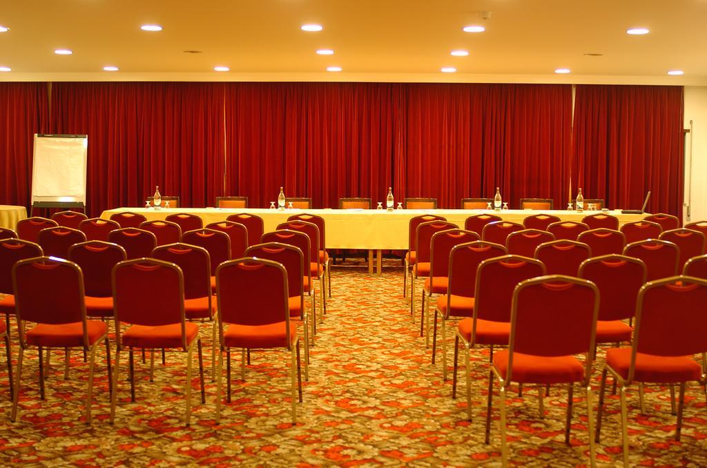 Hotel Eden ルゾ エクステリア 写真