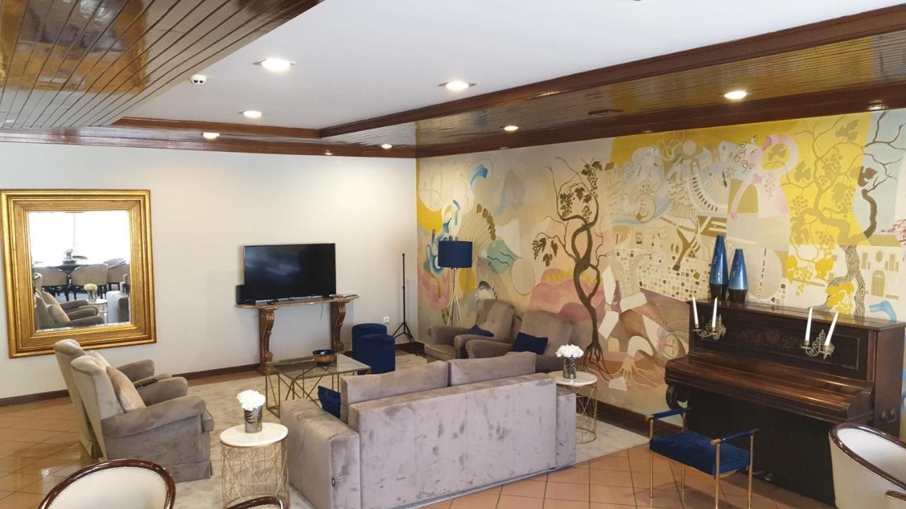 Hotel Eden ルゾ エクステリア 写真